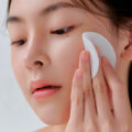 Celimax-Ji-Woo-Gae-Heartleaf-BHA-Peelind-Pad_idakorea