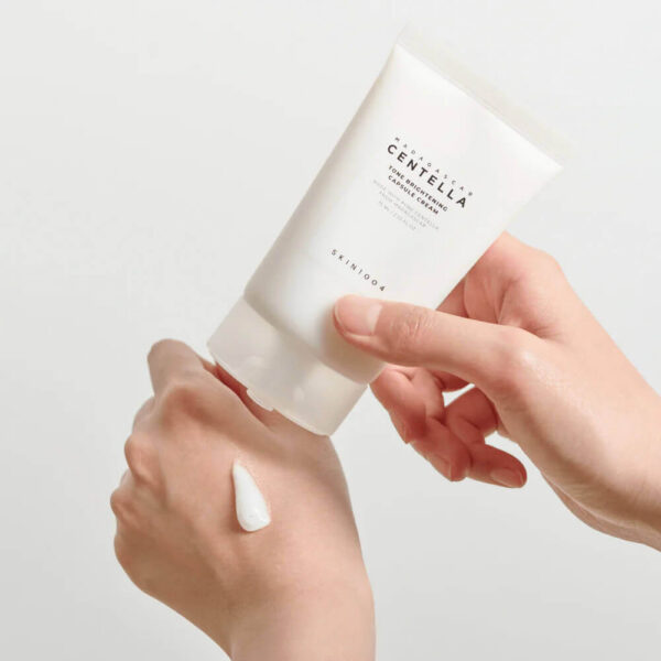 SKIN1004-Madagascar-Centella-Tone-Brightening-Capsule-Cream_idakorea